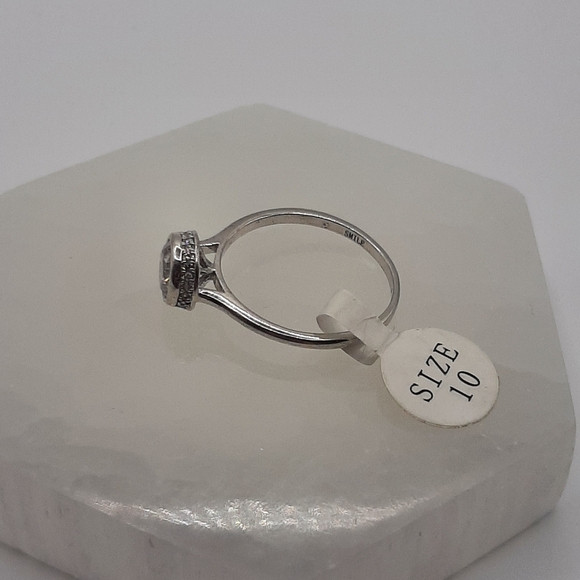 R1022 Clear Ring Plated - Fragrant Jewels - Picture 4 of 7